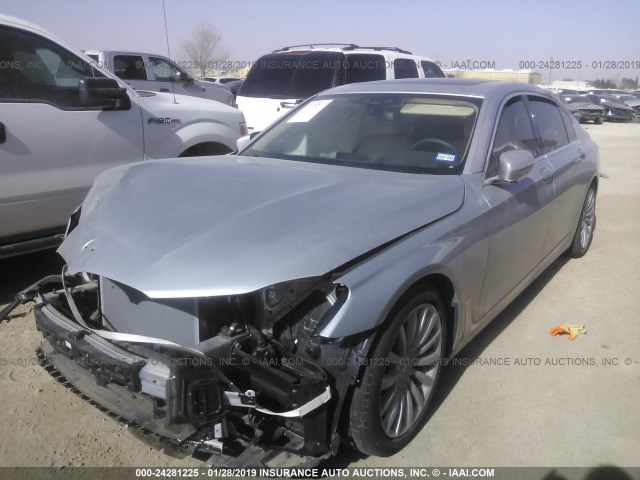 WBA7E2C52JB216292 - 2018 BMW 740 I SILVER photo 2