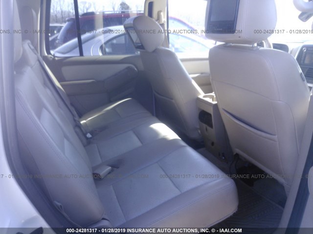 4M2EU38858UJ09851 - 2008 MERCURY MOUNTAINEER PREMIER WHITE photo 8