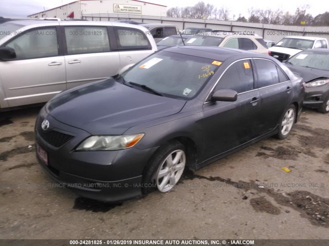 4T1BE46K99U394528 - 2009 TOYOTA CAMRY SE/LE/XLE ნაცრისფერი ფოტო 2