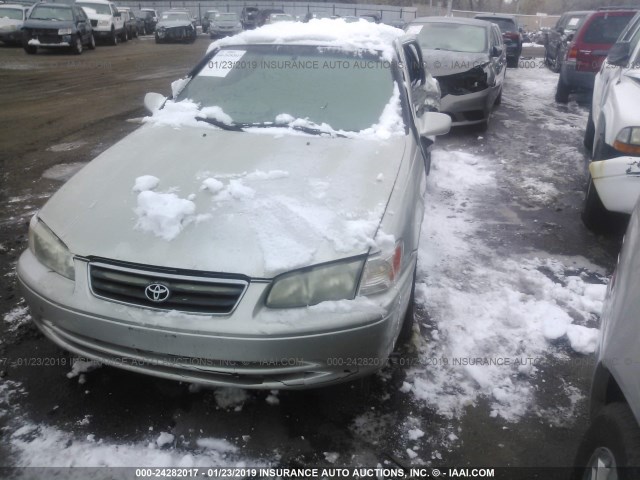 JT2BF28KX10334510 - 2001 TOYOTA CAMRY LE/XLE Күміс фото 2