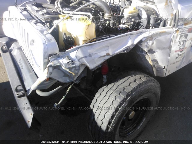 1J4FA49S03P346249 - 2003 JEEP WRANGLER / TJ SPORT SILVER photo 6