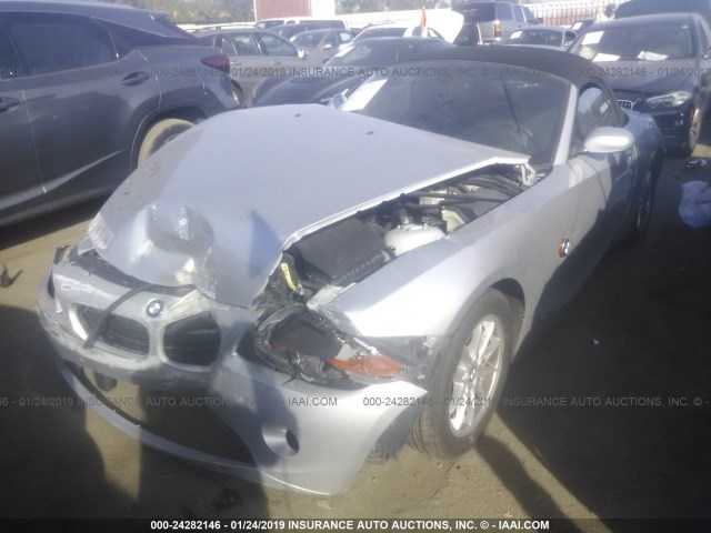 4USBT33564LR67655 - 2004 BMW Z4 2.5 SILVER photo 2