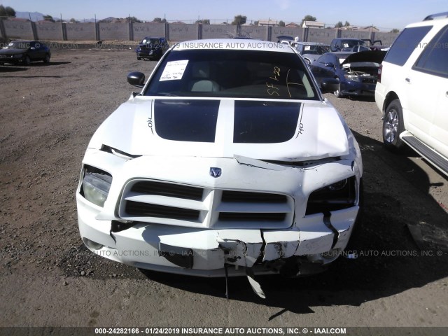 2B3KA43G96H511315 - 2006 DODGE CHARGER SE/SXT WHITE photo 6