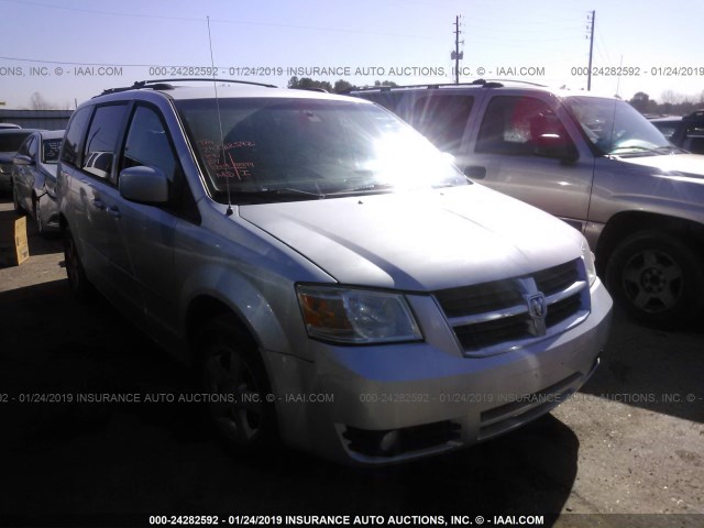 2D4RN5D18AR202832 - 2010 DODGE GRAND CARAVAN SXT SILVER photo 1