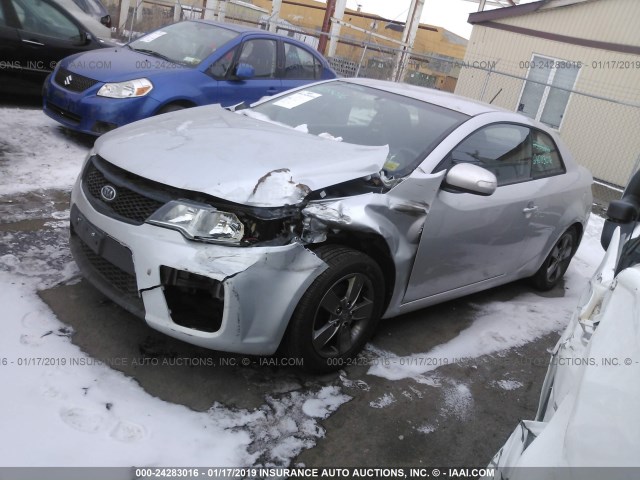 KNAFU6A21A5161038 - 2010 KIA FORTE EX SILVER photo 2