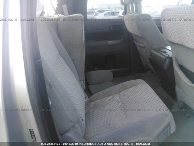 5TFUW5F12AX108996 - 2010 TOYOTA TUNDRA SILVER photo 8