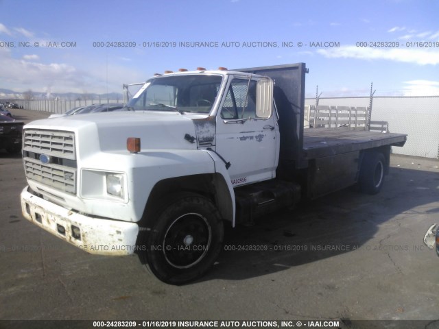 1FDNK72P6MVA02956 - 1991 FORD F700 FLPO WHITE photo 2