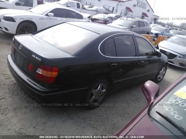 JT8BD68S4Y0103177 - 2000 LEXUS GS 300 BLACK photo 4