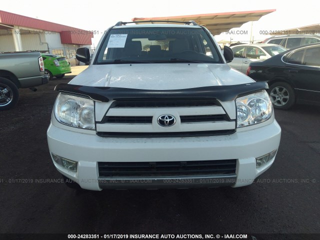 JTEZU14R240040009 - 2004 TOYOTA 4RUNNER SR5/SPORT WHITE photo 6