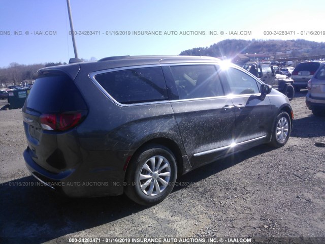 2C4RC1BG7HR778635 - 2017 CHRYSLER PACIFICA GRAY photo 4