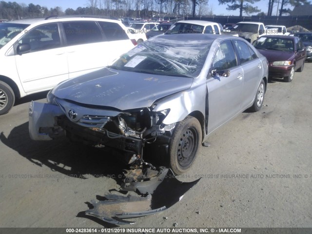 JTNBE46K573060287 - 2007 TOYOTA CAMRY NEW GENERATION CE/LE/XLE/SE GRAY photo 2