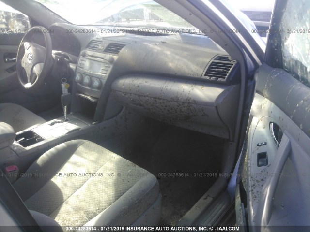 JTNBE46K573060287 - 2007 TOYOTA CAMRY NEW GENERATION CE/LE/XLE/SE GRAY photo 5