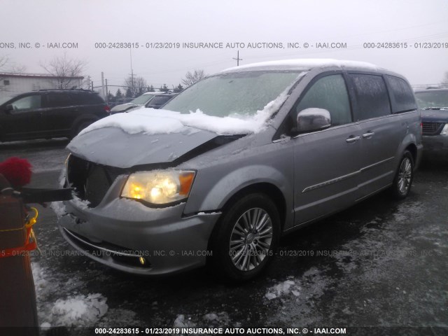 2C4RC1CG4DR809543 - 2013 CHRYSLER TOWN & COUNTRY TOURING L SILVER photo 2