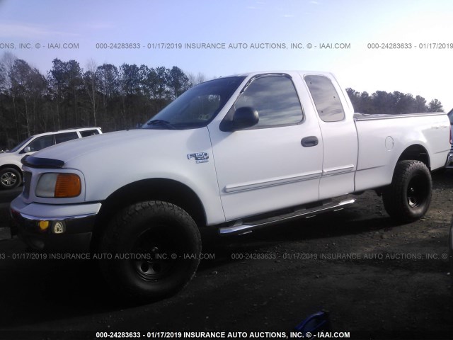 2FTRX18W54CA09700 - 2004 FORD F-150 HERITAGE CLASSIC WHITE photo 2