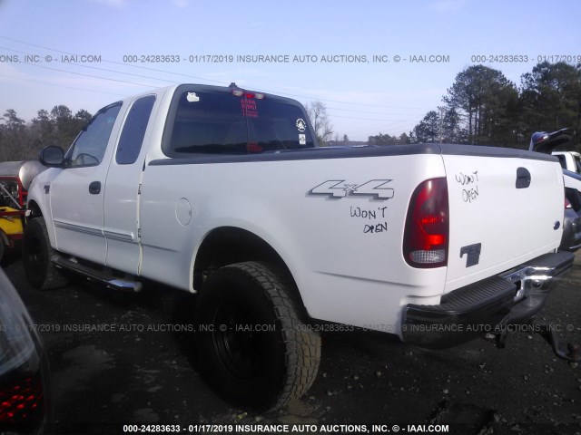 2FTRX18W54CA09700 - 2004 FORD F-150 HERITAGE CLASSIC WHITE photo 3
