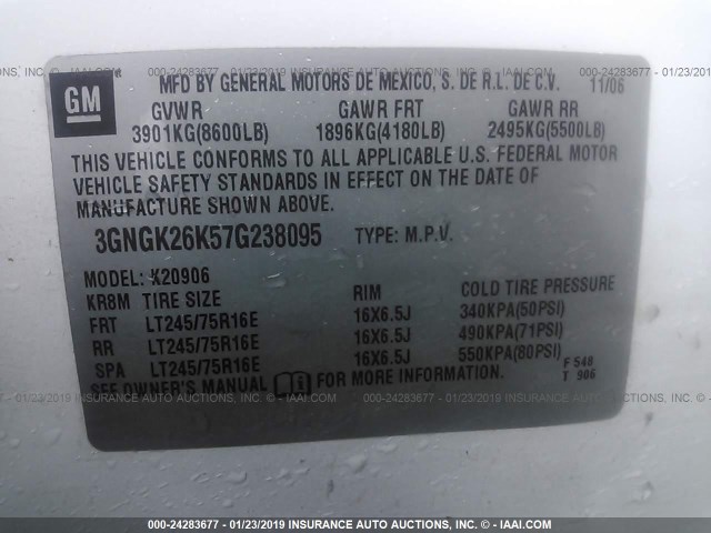 3GNGK26K57G238095 - 2007 CHEVROLET SUBURBAN K2500 WHITE photo 9