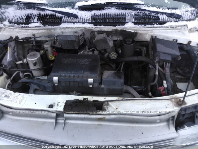 1GNDM19W6YB206627 - 2000 CHEVROLET ASTRO WHITE photo 10