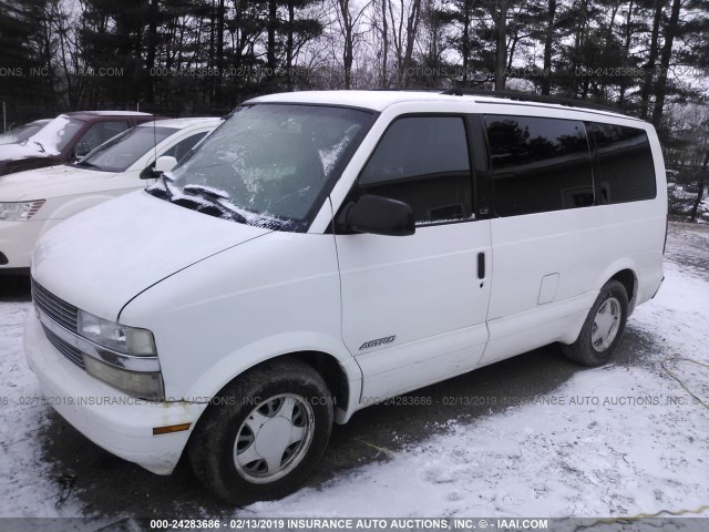 1GNDM19W6YB206627 - 2000 CHEVROLET ASTRO WHITE photo 2