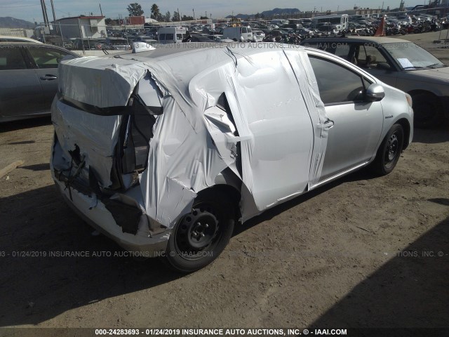 JTDKDTB32F1088400 - 2015 TOYOTA PRIUS C SILVER photo 4