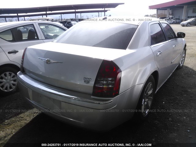 2C3KA63HX6H138809 - 2006 CHRYSLER 300C SILVER photo 4