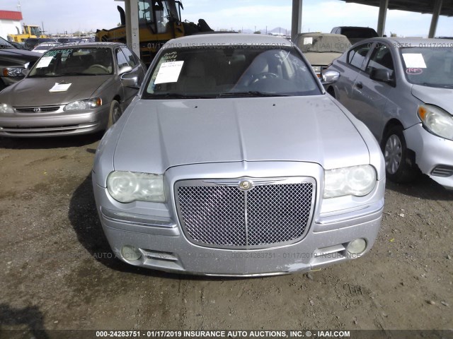 2C3KA63HX6H138809 - 2006 CHRYSLER 300C SILVER photo 6