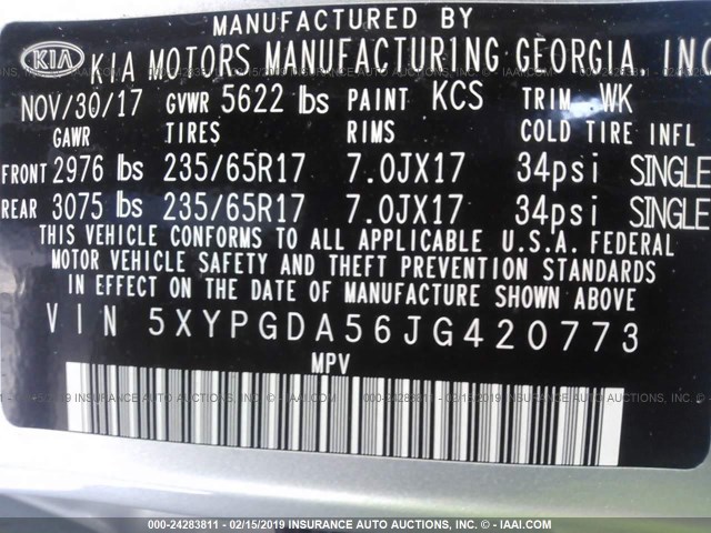 5XYPGDA56JG420773 - 2018 KIA SORENTO LX/L GRAY photo 9