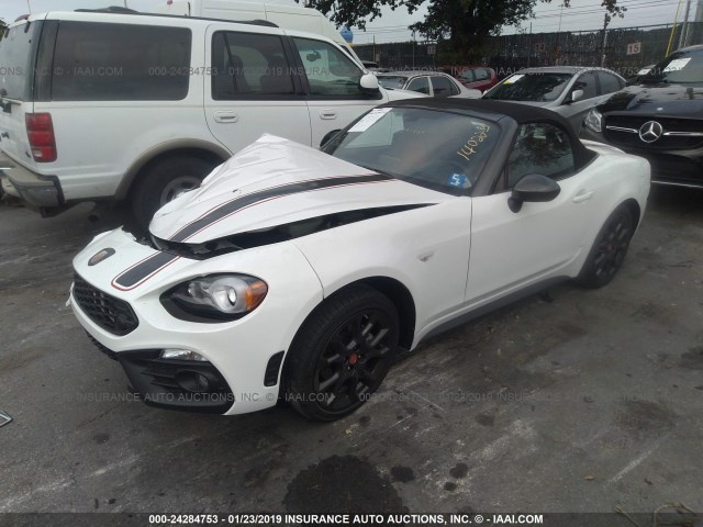 JC1NFAEK1J0140223 - 2018 FIAT 124 SPIDER CLASSICA/LUSSO/ABARTH WHITE photo 2