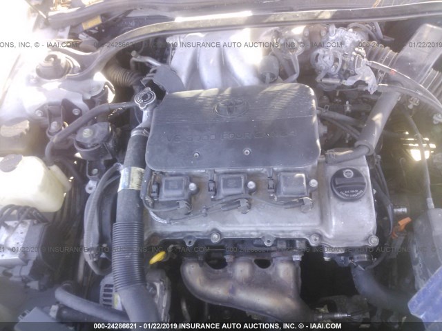 2T1FF28P91C465292 - 2001 TOYOTA CAMRY SOLARA SE/SLE ვერცხლისფერი ფოტო 10