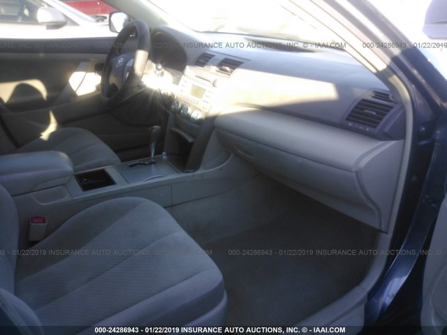 4T1BE46K17U168304 - 2007 TOYOTA CAMRY NEW GENERAT CE/LE/XLE/SE GRAY photo 5