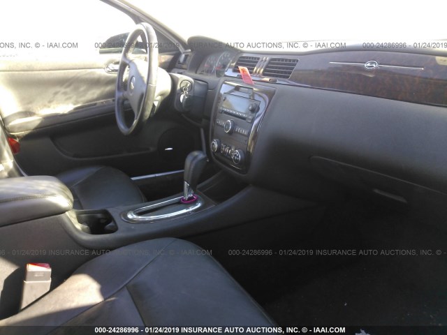 2G1WC5E3XD1170144 - 2013 CHEVROLET IMPALA LTZ SILVER photo 5