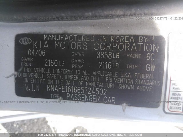 KNAFE161665324502 - 2006 KIA SPECTRA5 SILVER photo 9