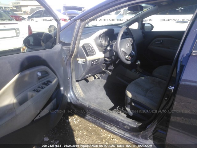 KNADN4A3XE6368190 - 2014 KIA RIO EX GRAY photo 5