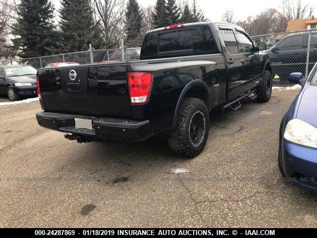 1N6BA07F98N309803 - 2008 NISSAN TITAN XE/SE/LE/PRO-4X BLACK photo 4