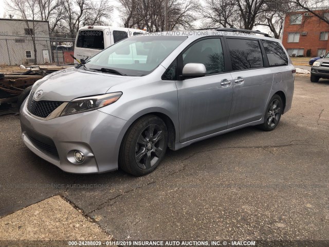 5TDXK3DC4GS705745 - 2016 TOYOTA SIENNA SE BLUE photo 2