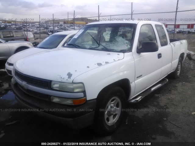 2GCEC19WX11266903 - 2001 CHEVROLET SILVERADO C1500 WHITE photo 2