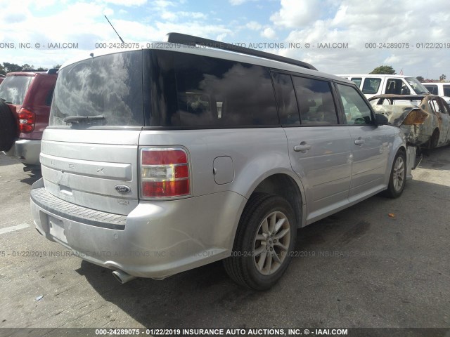 2FMGK5B81HBA09062 - 2017 FORD FLEX SE SILVER photo 4