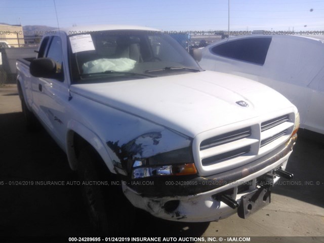 1B7GG22Y1WS751369 - 1998 DODGE DAKOTA WHITE photo 1