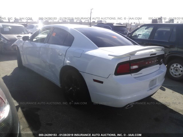 2C3CDXCT1EH321682 - 2014 DODGE CHARGER R/T WHITE photo 3