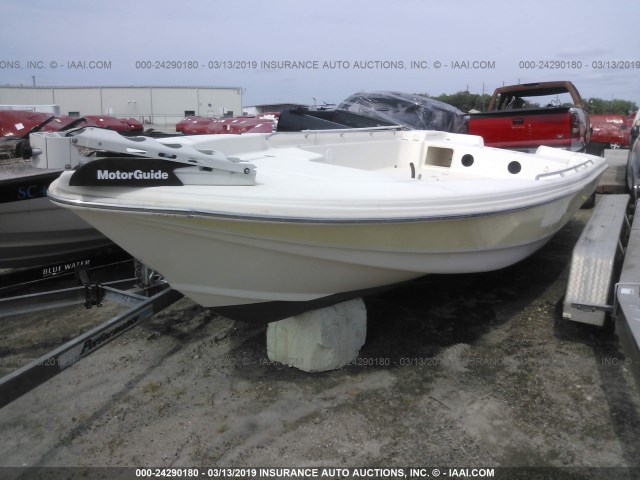 SLPTG663C607 - 2007 SCOUT FISHING BOAT  WHITE photo 2