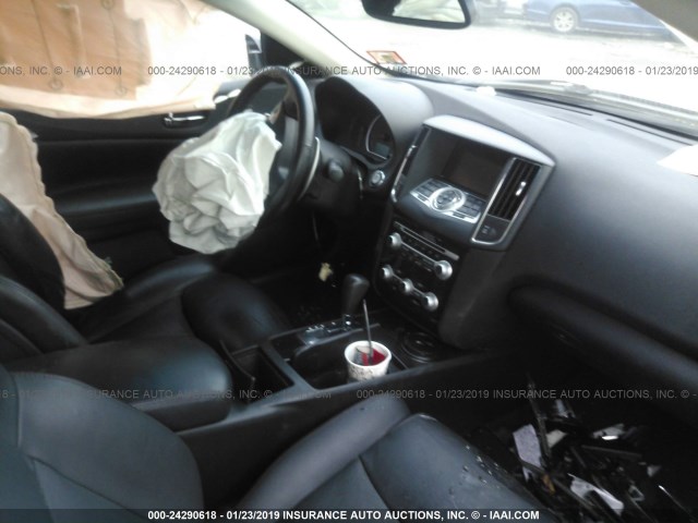 1N4AA5AP2EC434944 - 2014 NISSAN MAXIMA S/SV WHITE photo 5