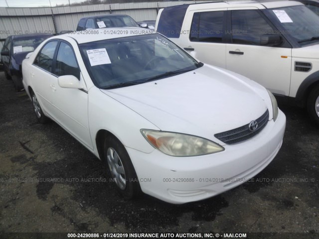 4T1BE32K94U326156 - 2004 TOYOTA CAMRY LE/XLE/SE WHITE photo 1