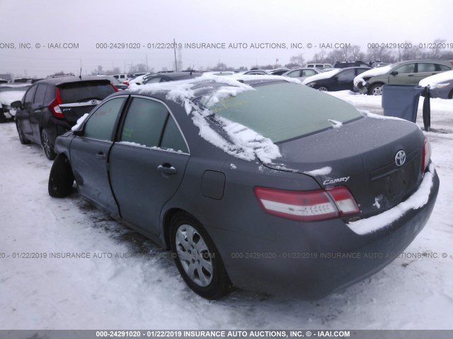 4T4BF3EK5BR168295 - 2011 TOYOTA CAMRY SE/LE/XLE GRAY photo 3