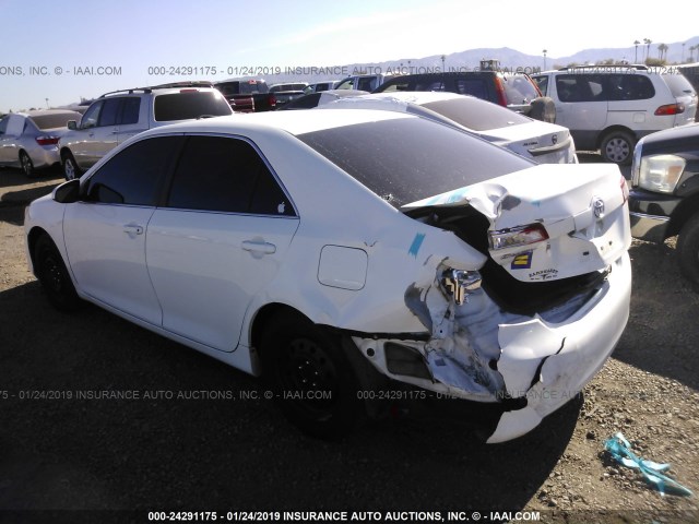 4T4BF1FK7ER382289 - 2014 TOYOTA CAMRY L/SE/LE/XLE 白色 照片 3