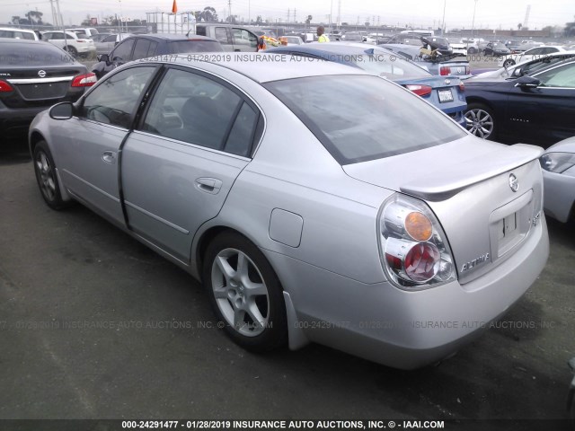 1N4BL11D03C182069 - 2003 NISSAN ALTIMA SE SILVER photo 3