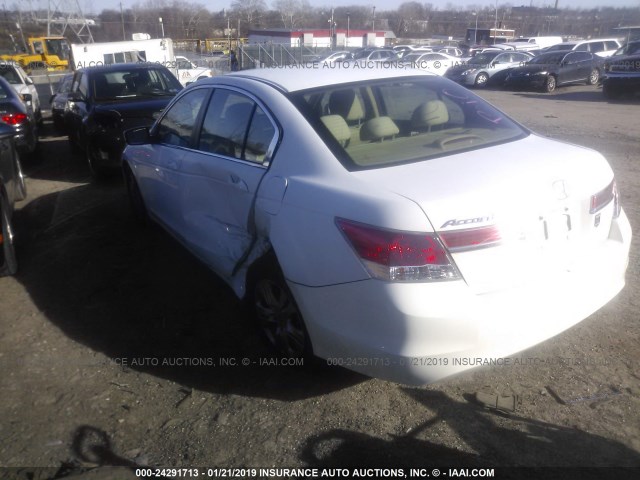 1HGCP2F46BA078862 - 2011 HONDA ACCORD LXP WHITE photo 3