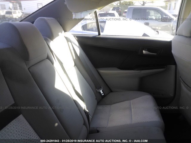 4T4BF1FK9ER383606 - 2014 TOYOTA CAMRY L/SE/LE/XLE 银色 照片 8