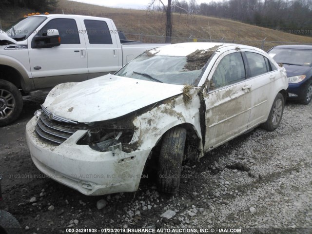 1C3CC5FD9AN192457 - 2010 CHRYSLER SEBRING LIMITED WHITE photo 2