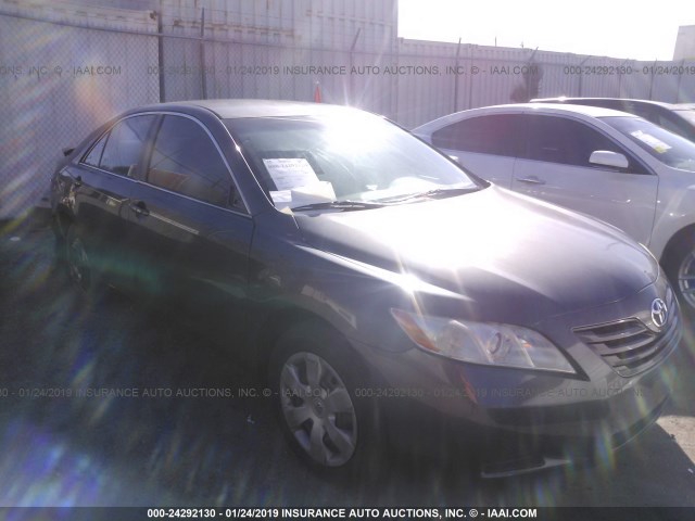 4T4BE46K68R045542 - 2008 TOYOTA CAMRY CE/LE/XLE/SE GRAY photo 1
