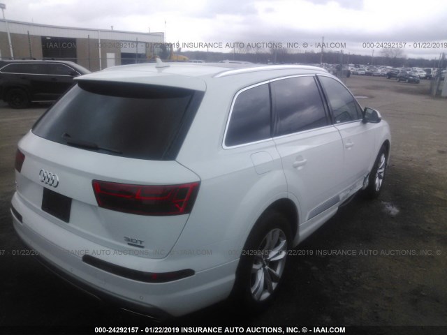 WA1LAAF72JD034742 - 2018 AUDI Q7 PREMIUM PLUS WHITE photo 4