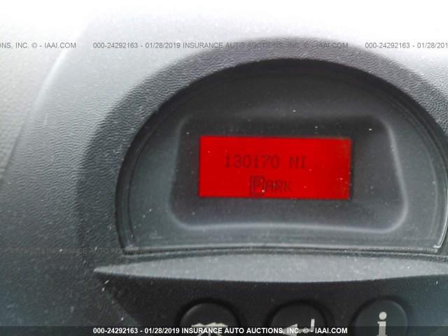 2G2WP522451168693 - 2005 PONTIAC GRAND PRIX BLACK photo 7